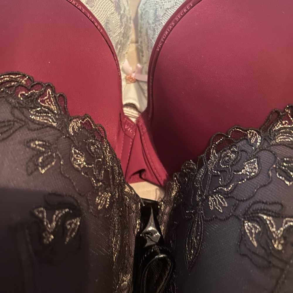 NEW, Set of 3 Victoria’s Secret Bras, 36 DD. Price is firm.